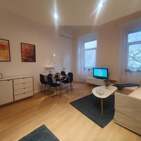 Petofi Apartment With Air Condition Budapest Exterior foto